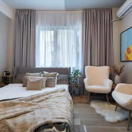 Appartamento Old Town - Victoriei 25 - Urbannest Bucarest Esterno foto