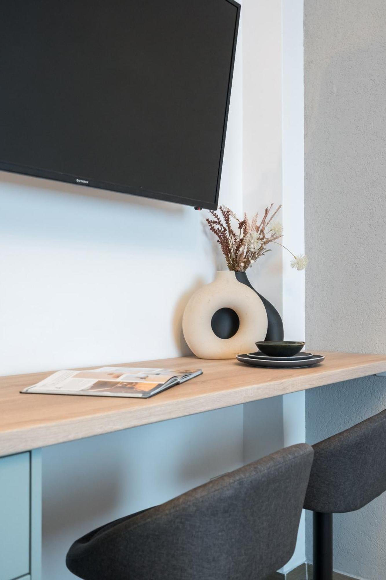Appartamento Old Town - Victoriei 25 - Urbannest Bucarest Esterno foto