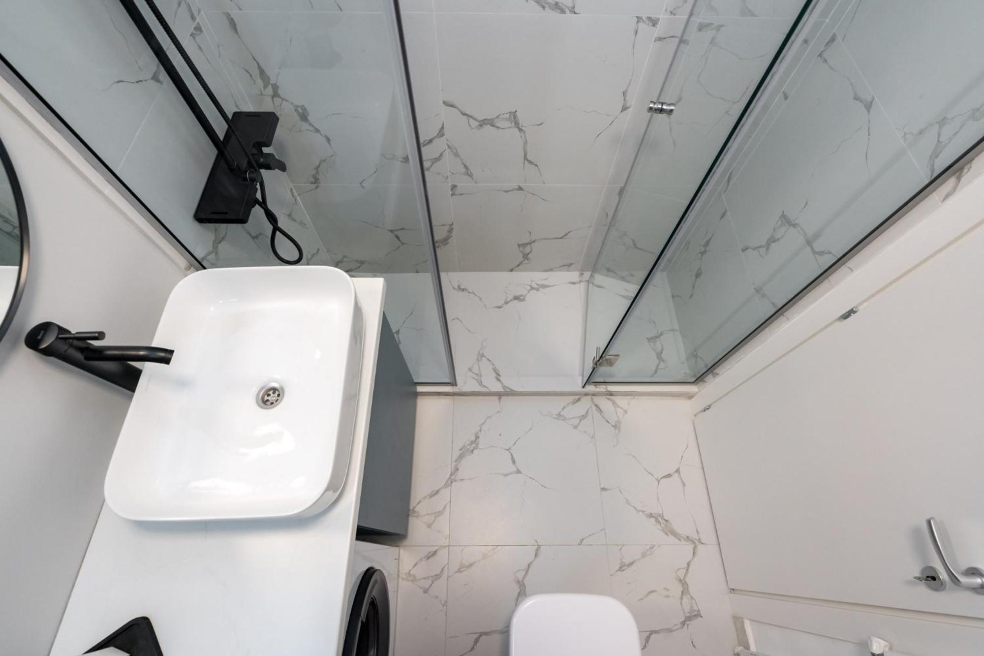 Appartamento Old Town - Victoriei 25 - Urbannest Bucarest Esterno foto