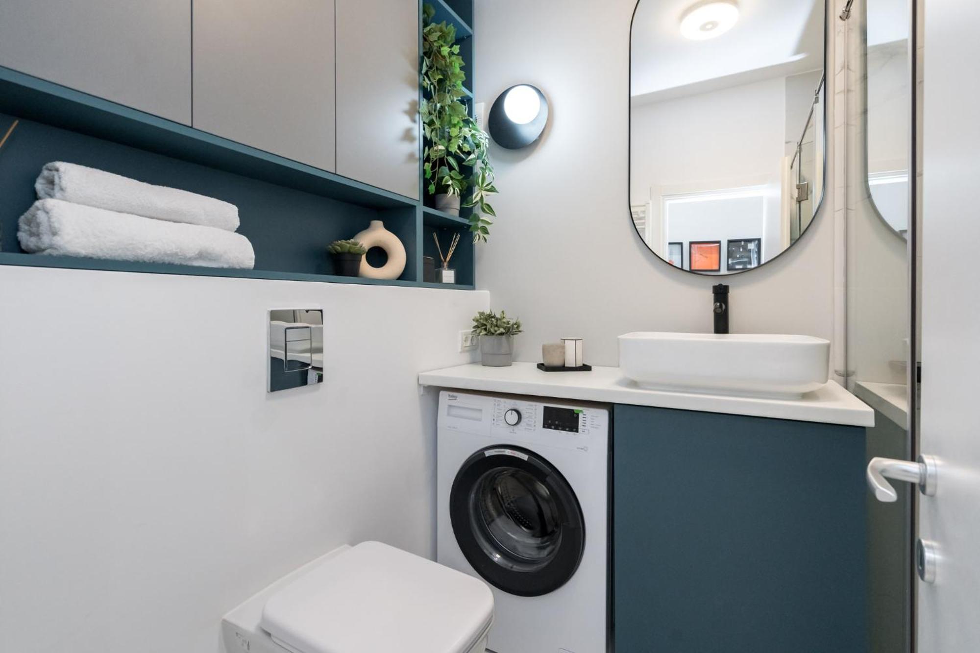 Appartamento Old Town - Victoriei 25 - Urbannest Bucarest Esterno foto
