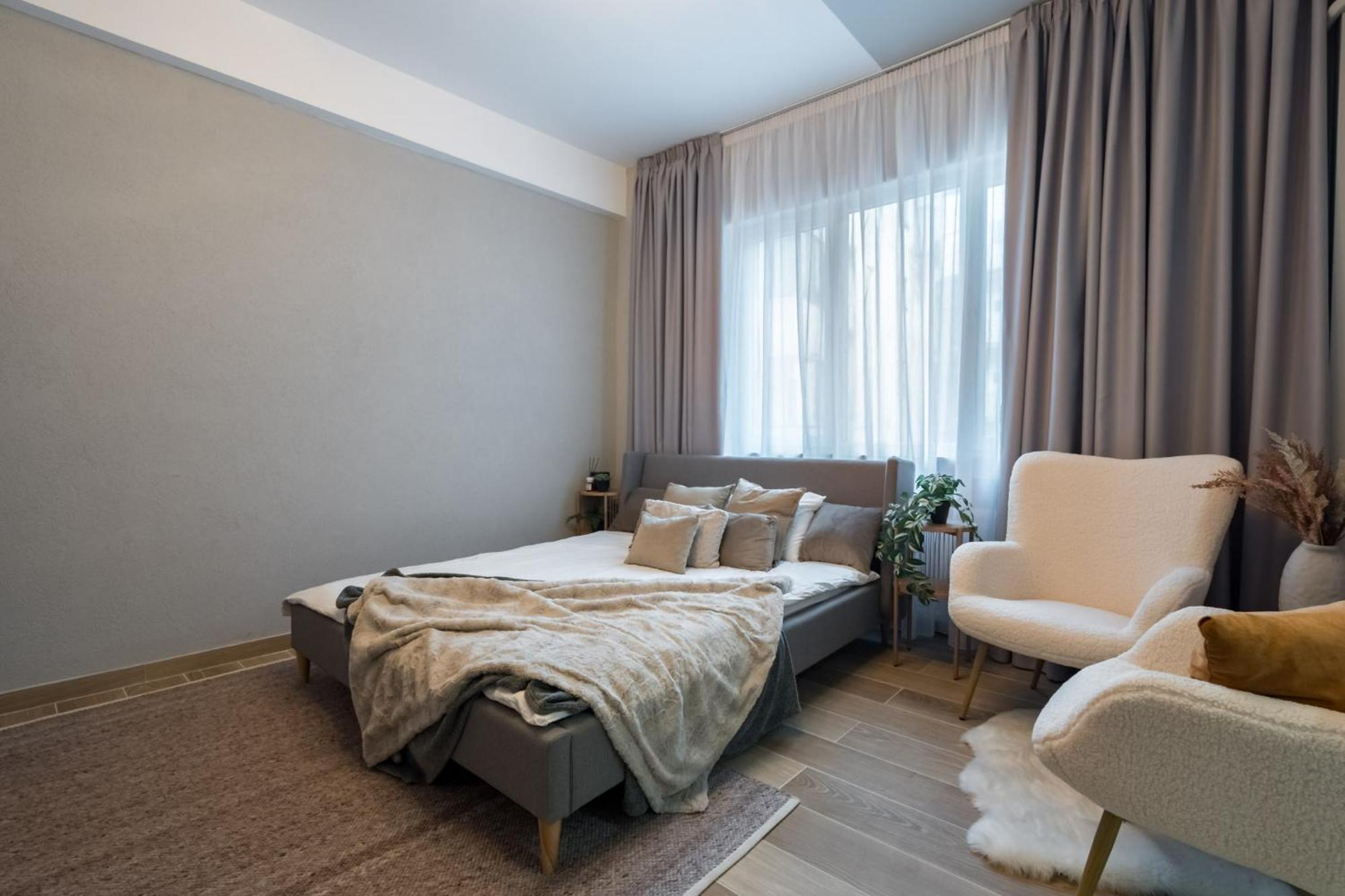 Appartamento Old Town - Victoriei 25 - Urbannest Bucarest Esterno foto